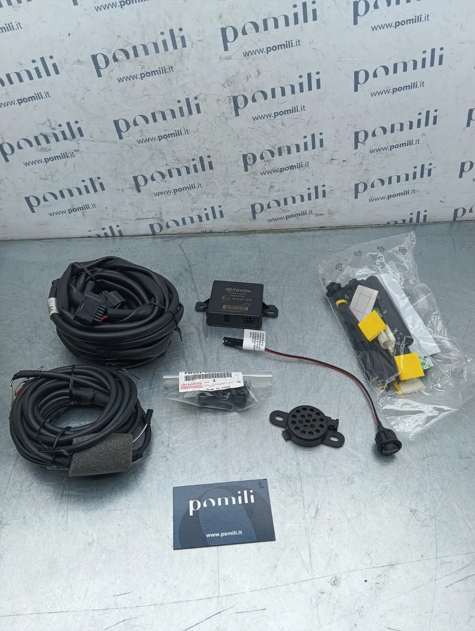 Pomili Elettronica/batteria ibride Toyota Yaris PW501-0D100 kit sensori parcheggio anteriori