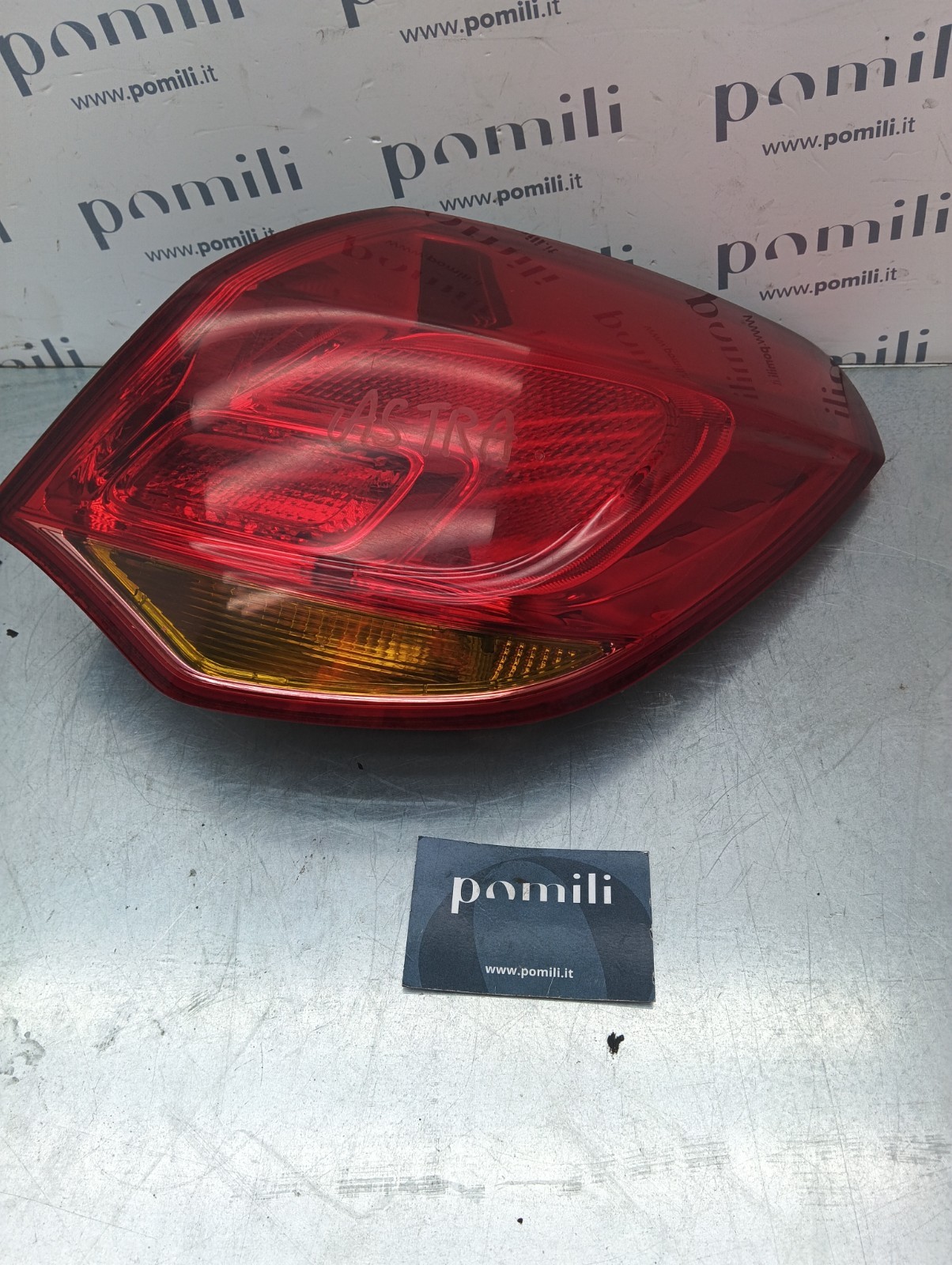 Pomili Fanaleria Fanale posteriore Opel Astra J I090098 destro usato