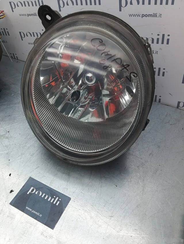 Pomili Fanaleria 5303874AA faro anteriore destro Jeep Compass 2008-2011 usato