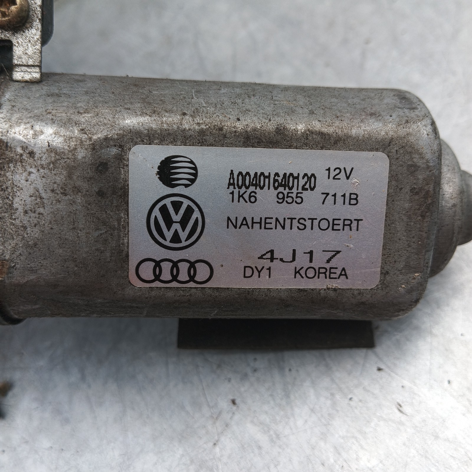 Pomili Cristalli motorino tergicristalli posteriore Volkswagen Golf V 1K6955711B usato