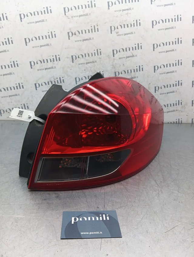 Pomili Fanaleria Fanale posteriore Renault Clio III S.W. 8200586844 destro usato