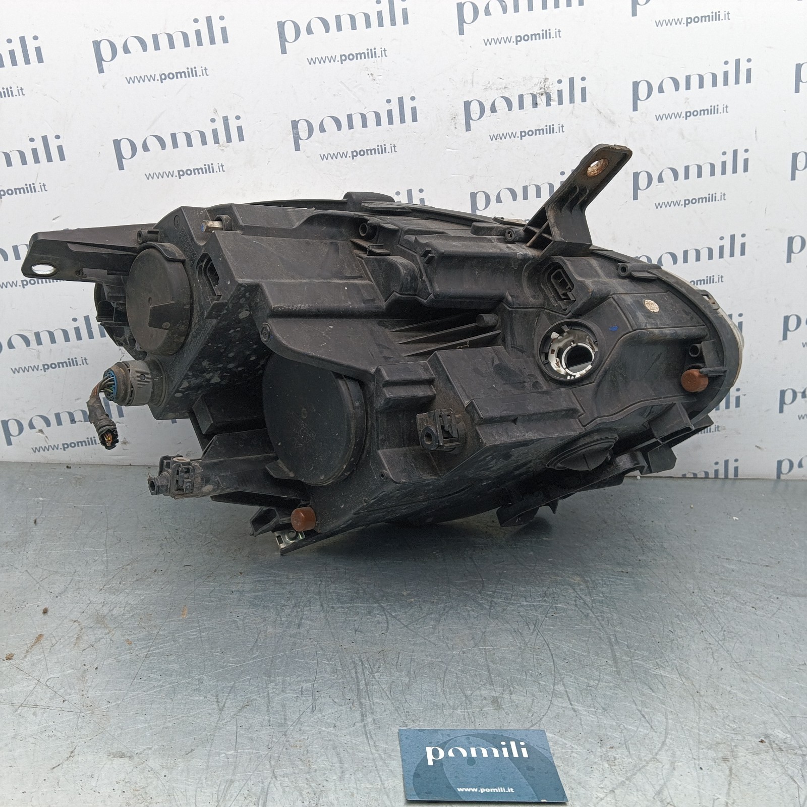 Pomili Fanaleria Faro anteriore sinistro Alfa Romeo Giulietta 47932748 usato