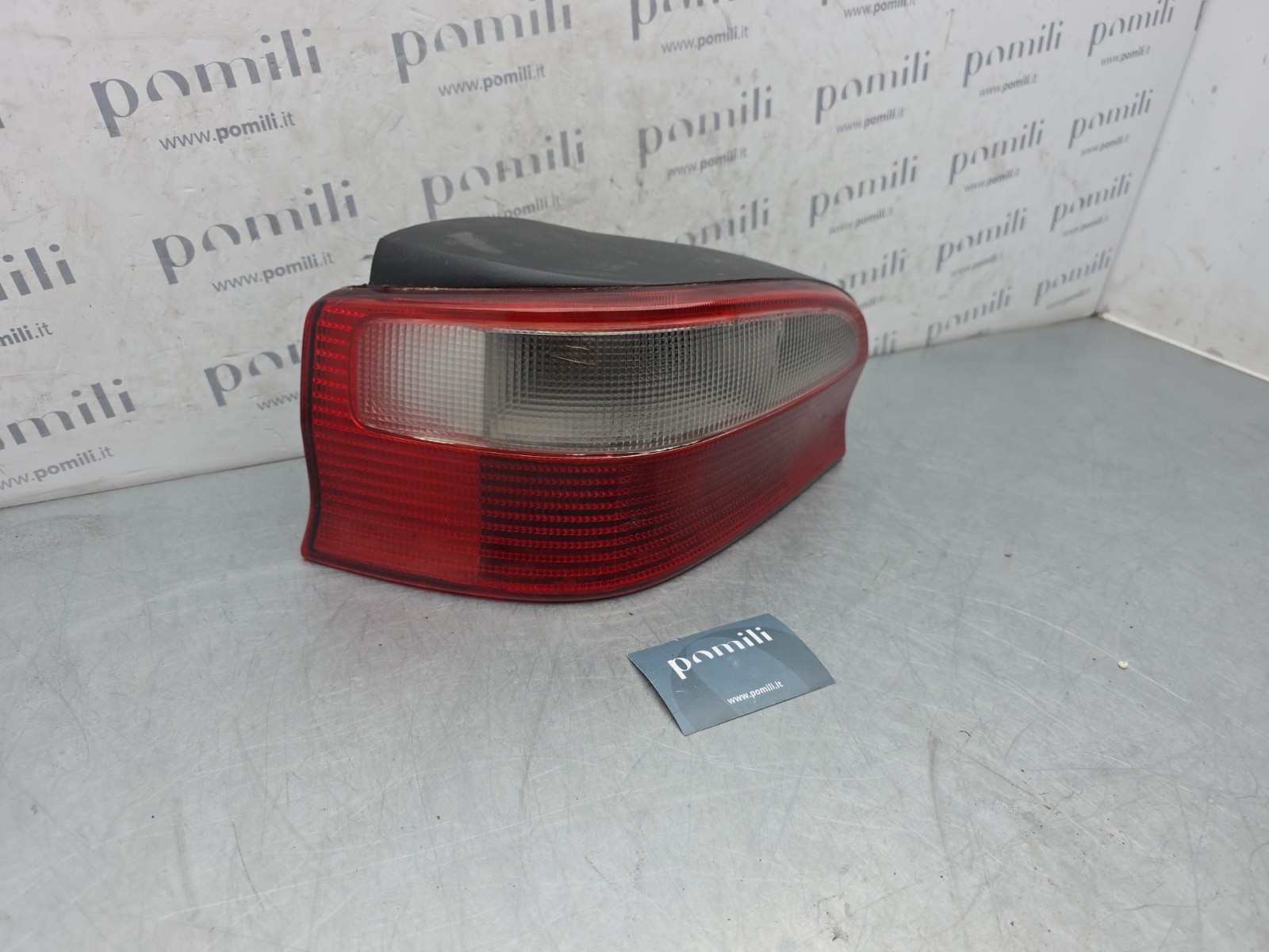 Pomili Fanaleria Citroën Saxo fanale posteriore sinistro usato