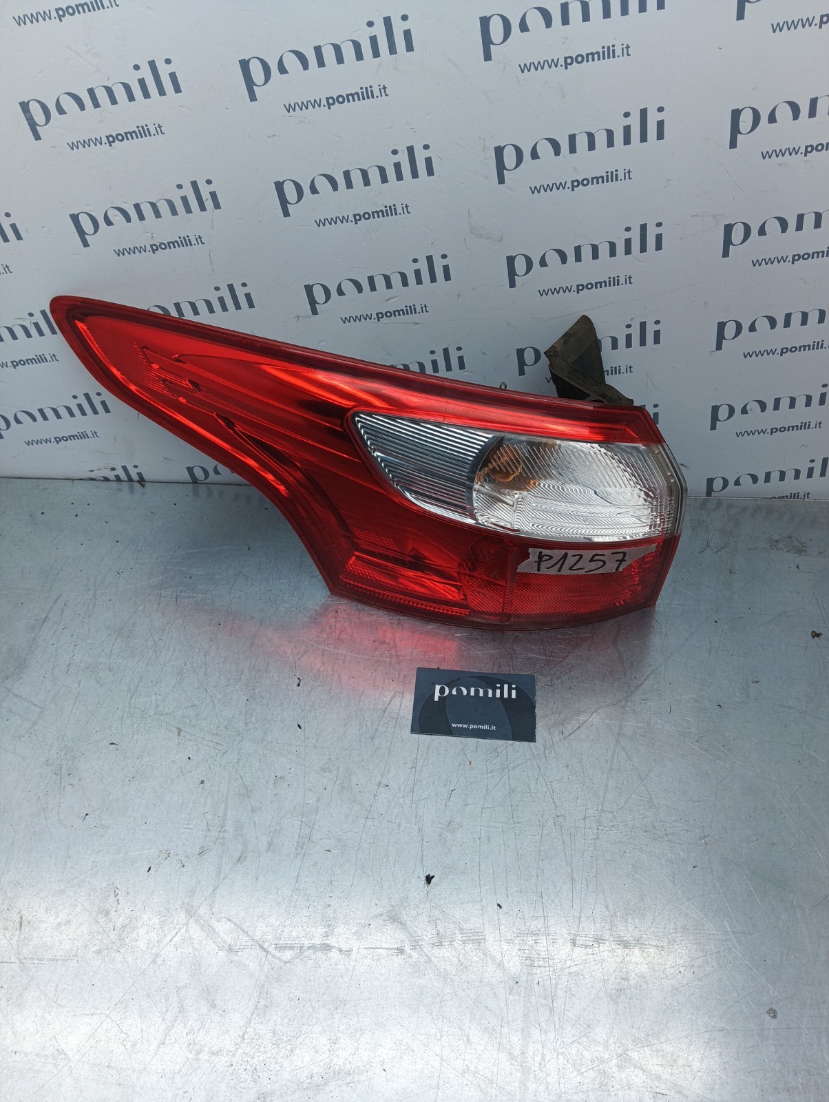 Pomili Fanaleria Ford Focus Mk3 2011-14 BM51-13405 fanale posteriore sinistro usato