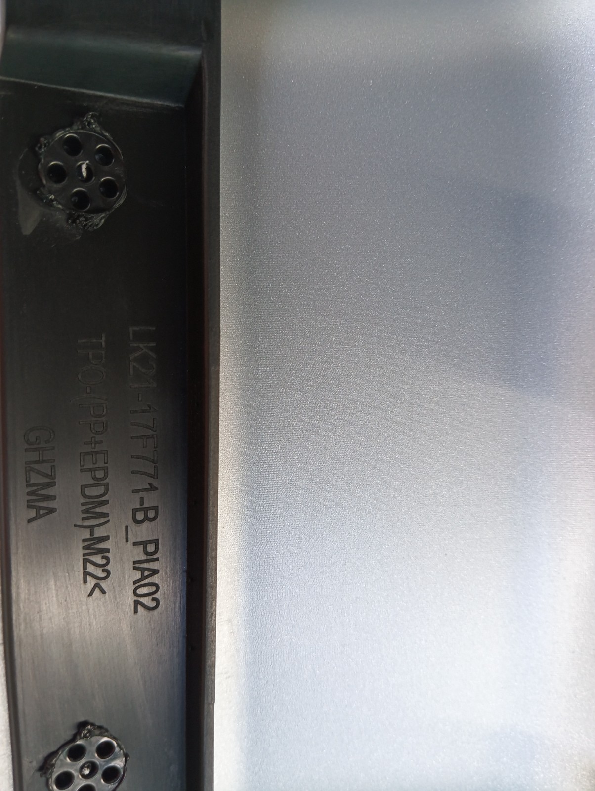 Pomili Paraurti anteriore Ford Transit MK2 LK21-17F711-B modanatura inferiore