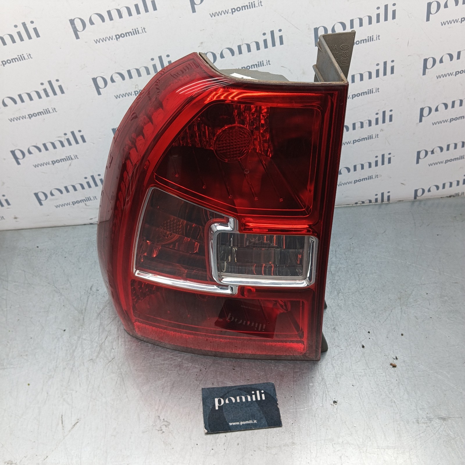Pomili Fanaleria Kia SportAge II 92401-030 fanale posteriore sinistro usato