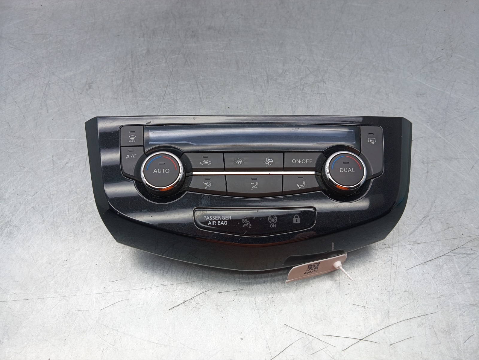 Pomili Climatizzazione Pannello comandi aria condizionata Nissan Qashqai J11 275004EA0A usato