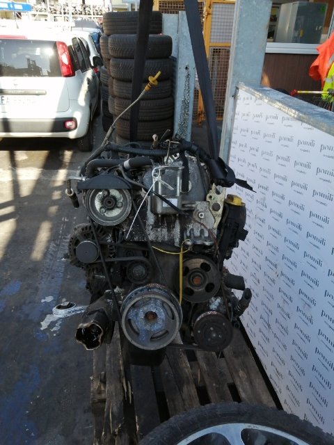 Pomili Motore e cambio con supporti Motore semicompl. FIAT DOBLO’ CARGO (3C) (07/05>12/11<) usato