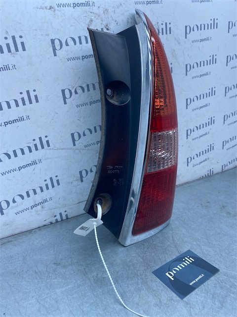 Pomili Fanaleria Daihatsu Trevis fanale posteriore destro