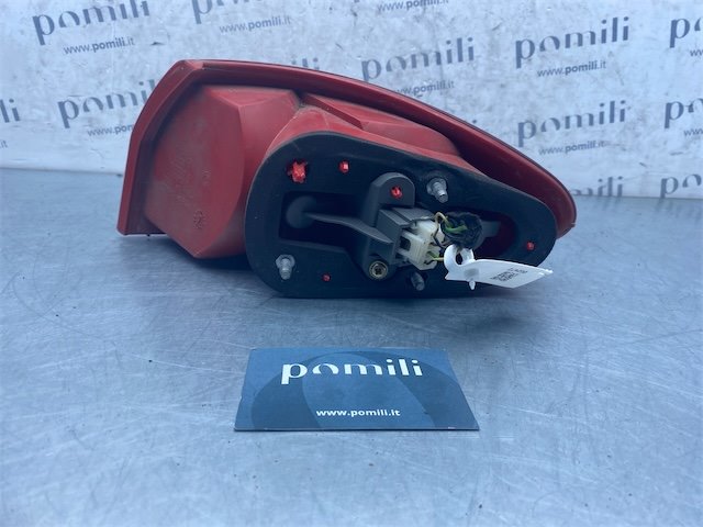 Pomili Fanaleria fanale posteriore esterno sinistro Alfa Romeo 147 W8