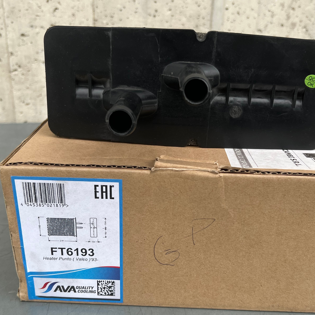 Sara Autoricambi Radiatori FT6193 scambiatore di calore Fiat Punto/Lancia Y