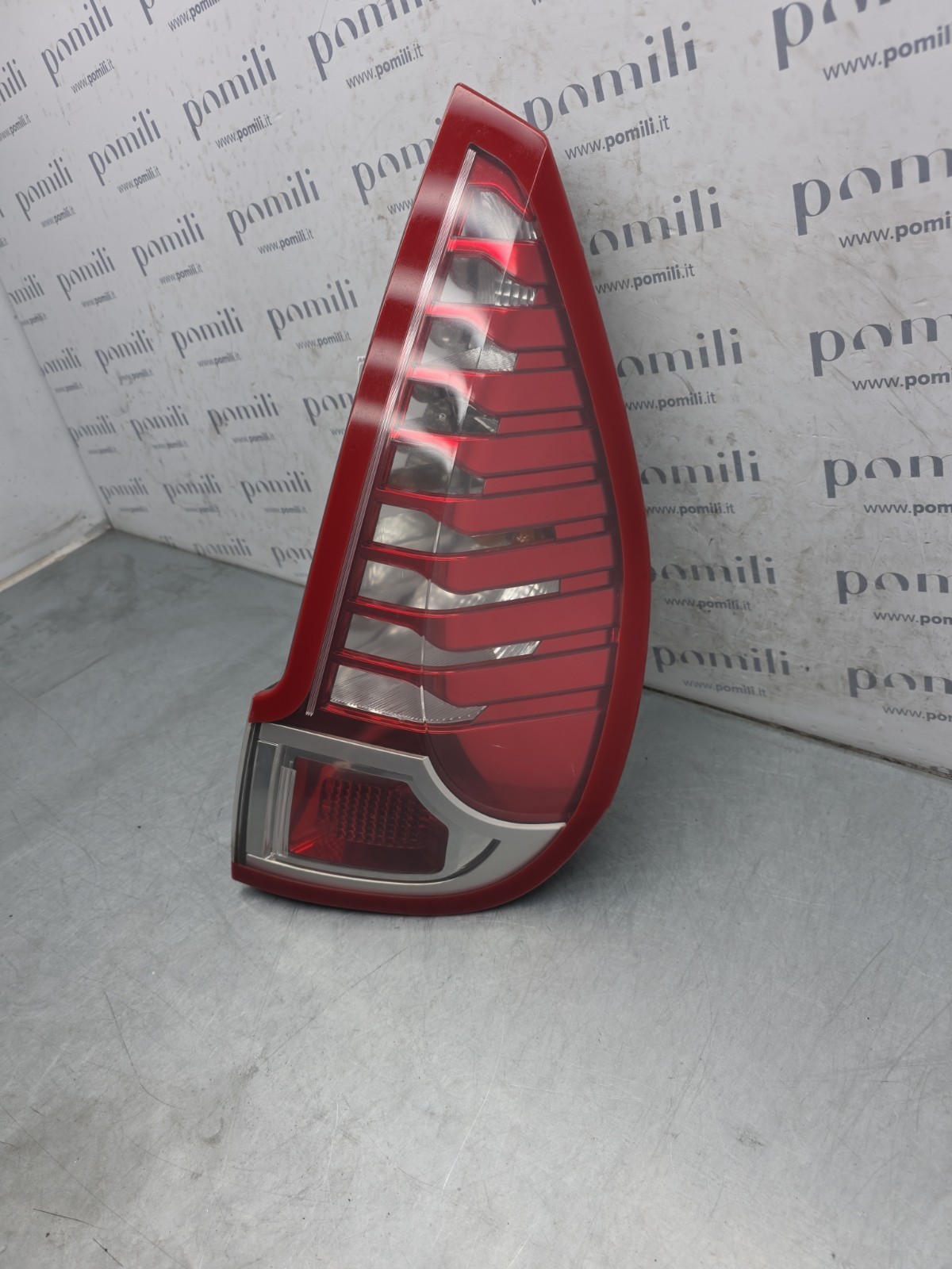 Pomili Fanaleria Renault Scenic X-Mod fanale posteriore destro usato