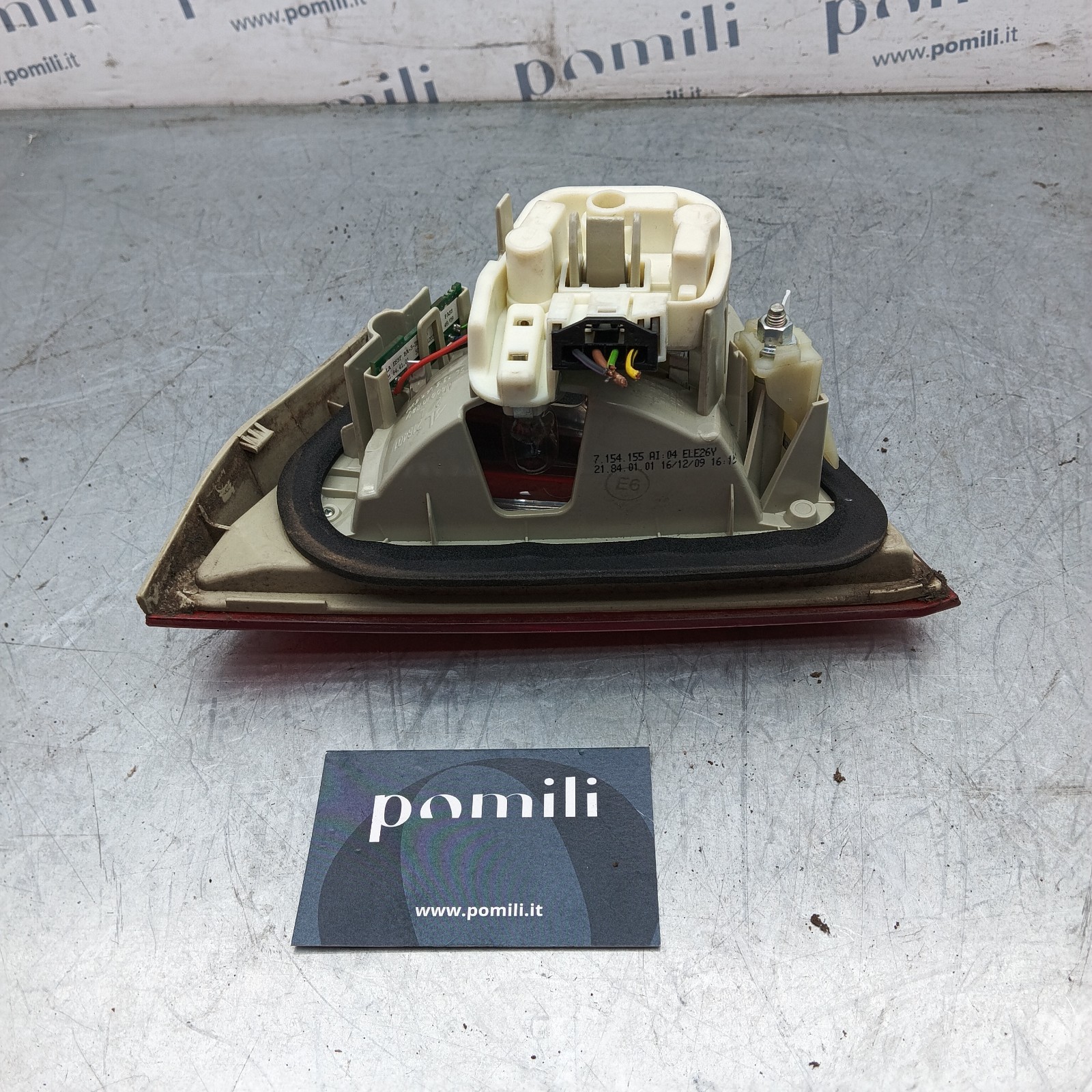 Pomili Fanaleria BMW S3 E90 fanale posteriore interno sinistro usato