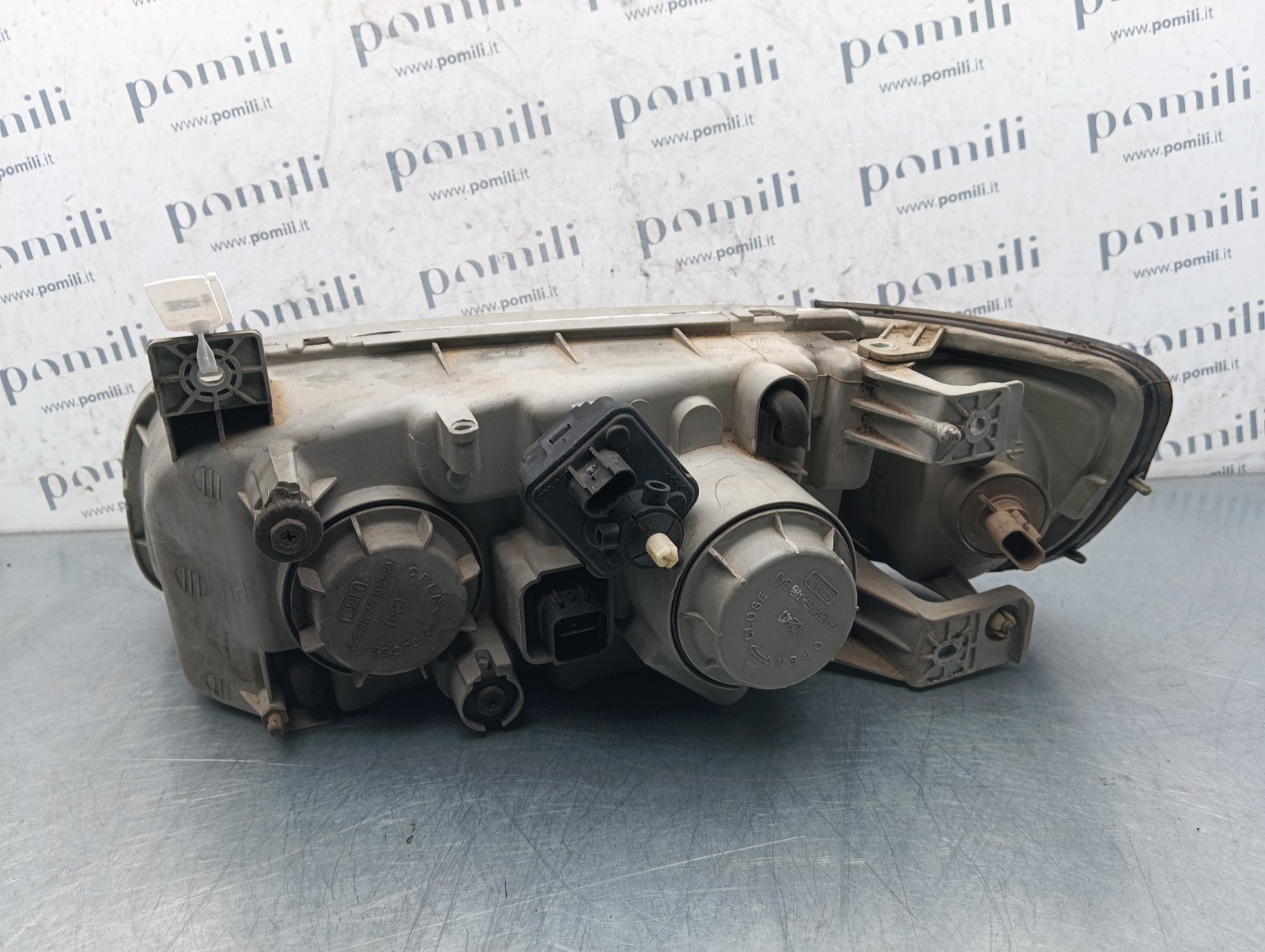 Pomili Fanaleria Hyundai Traject 92102-3AXXX faro anteriore destro con freccia usato
