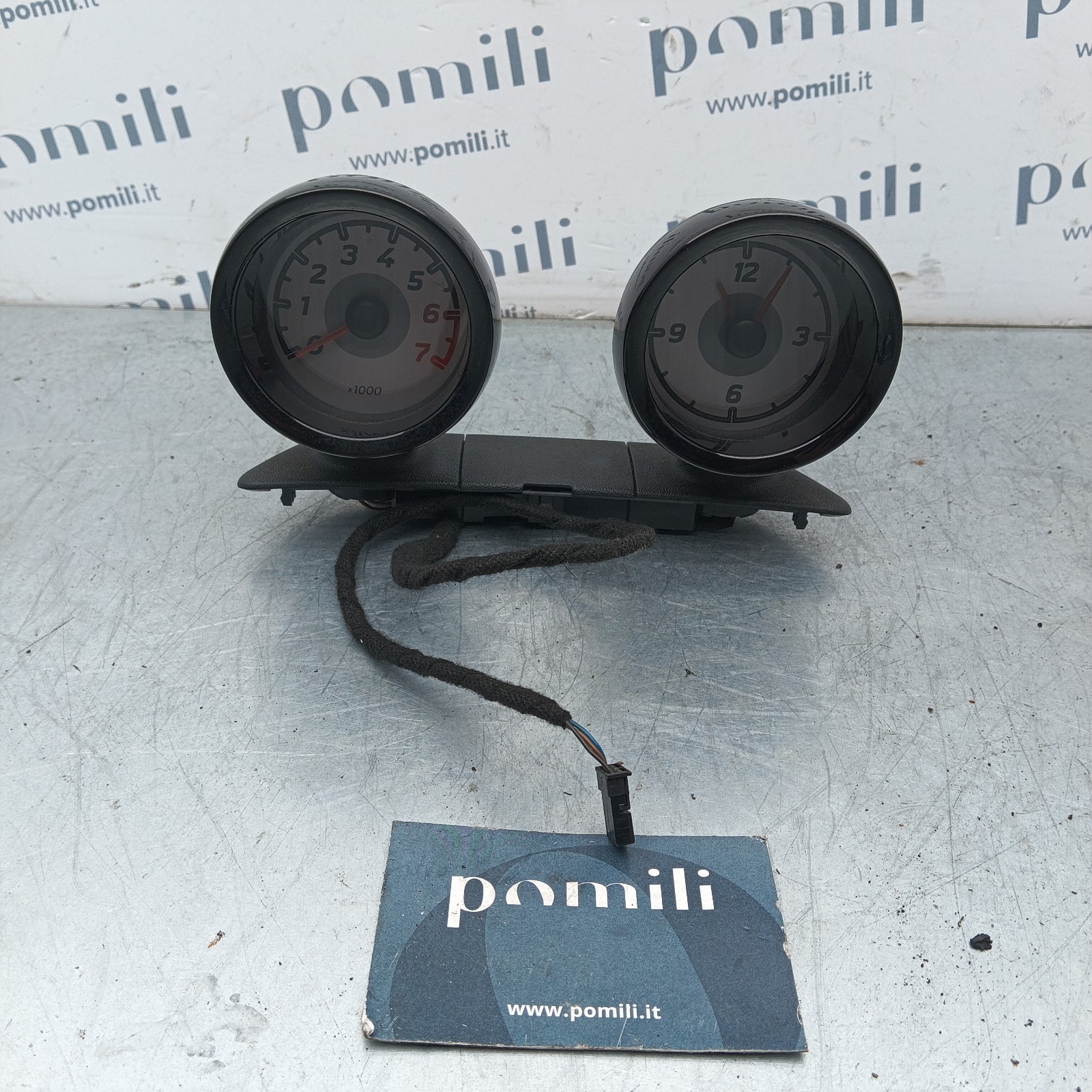 Pomili Rivestimenti interni Smart Fortwo 451 contagiri e orologio usato