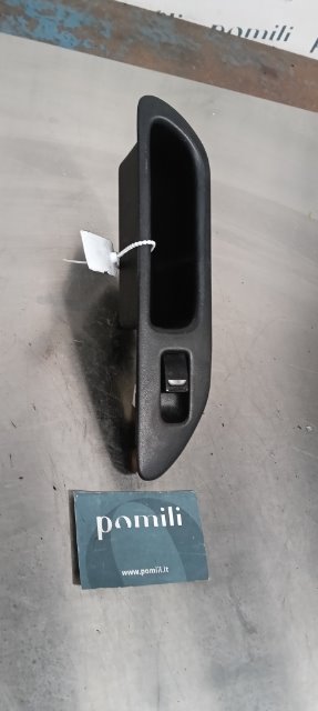 Pomili Rivestimenti interni e parti interne Blocco comandi alzacristalli Opel Agila H00
