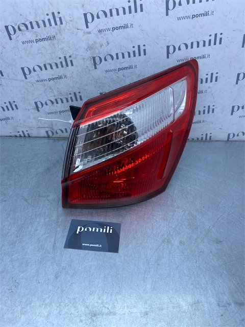Pomili Fanaleria Nissan Qashqai J10E/JJ10E fanale posteriore destro esterno