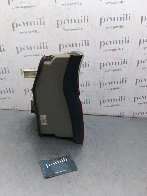 Pomili Fanaleria BMW X5 E53 fanale posteriore destro parte esterna