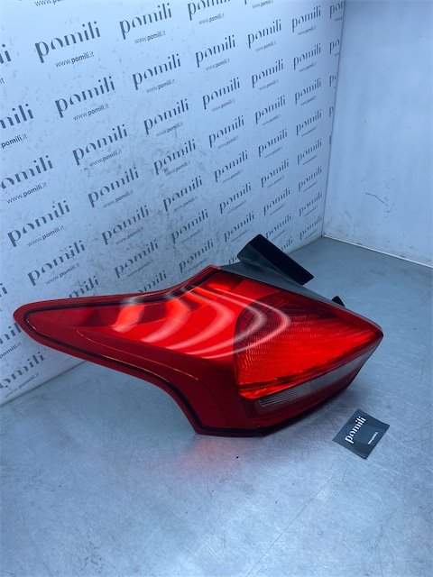 Pomili Fanaleria Fanale post. SX FORD FOCUS (CEW) 09/14>08/19<