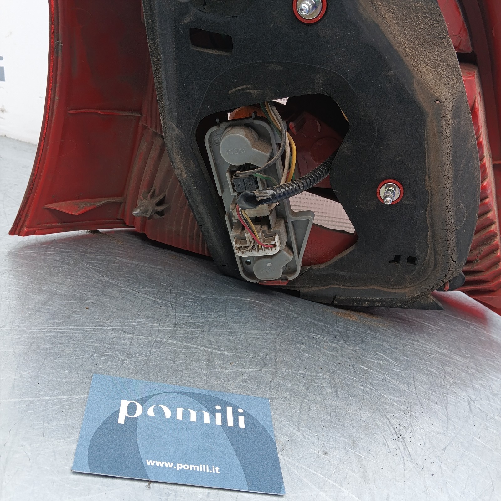Pomili Fanaleria fanale posteriore Toyota Yaris II destro 815510D251 usato