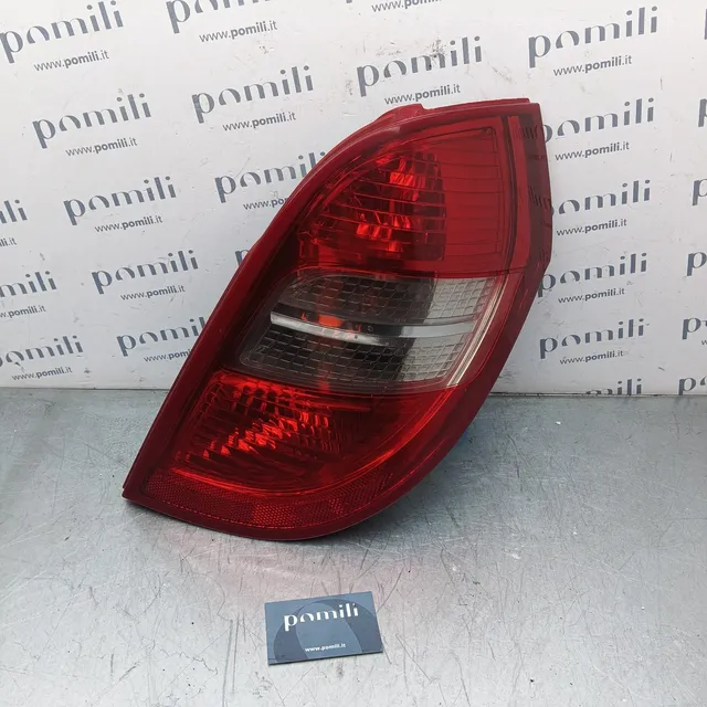 Pomili Fanaleria 89075862 fanale posteriore destro usato