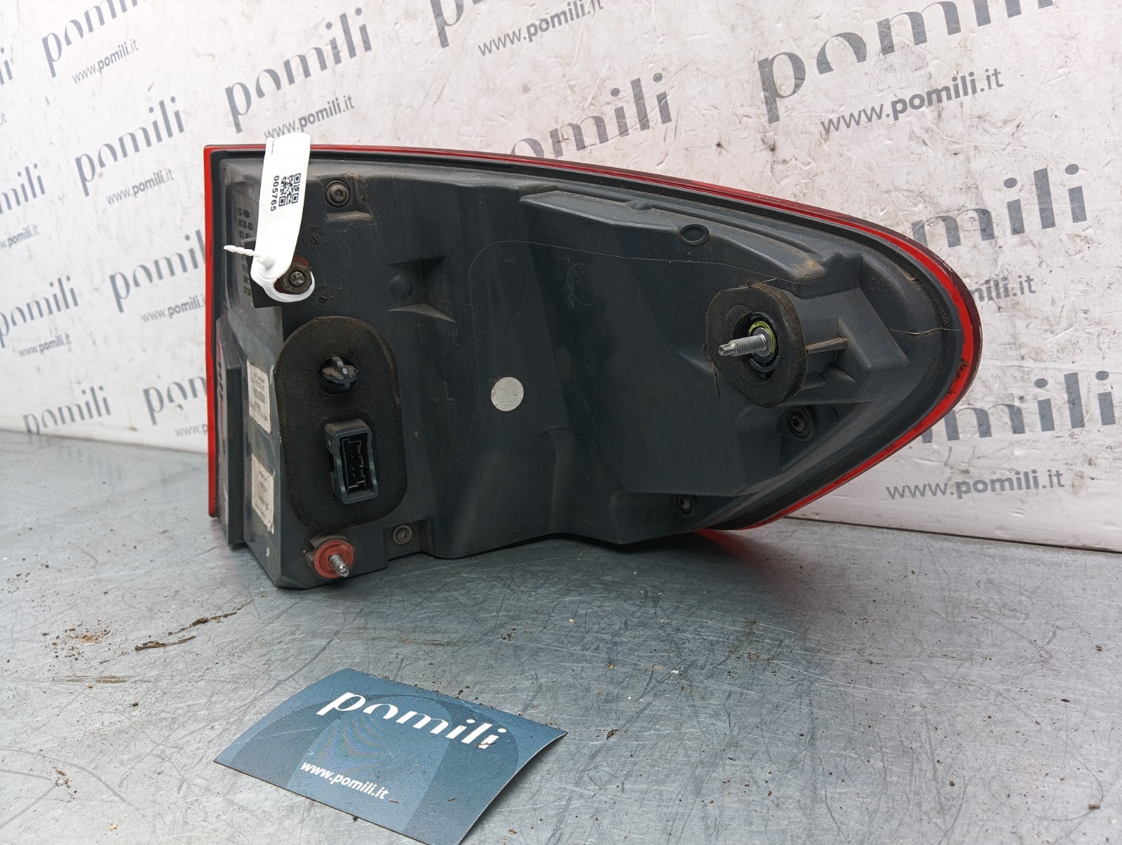 Pomili Fanaleria BMW 520D F11 Touring (2013-2017) 89505492 fanale LED sinistro usato