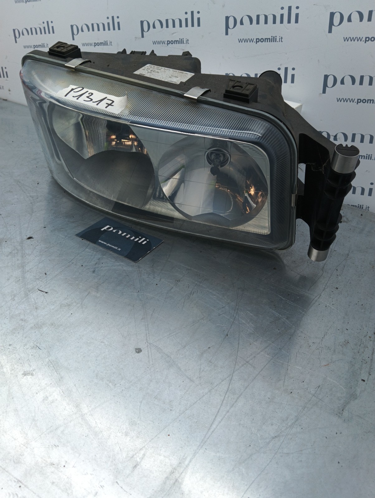 Pomili Fanaleria MAN Lyon’s City A26 faro anteriore destro 569.02.000.04