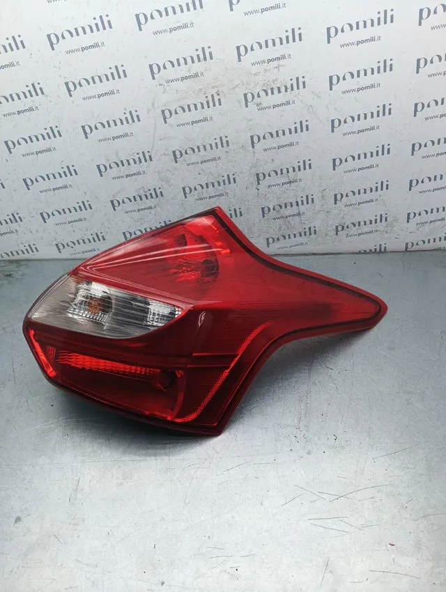 Pomili Fanaleria fanale posteriore destro LED Ford Focus III BM51-13404-BL usato
