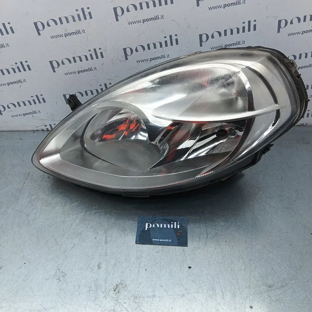 Pomili Fanaleria Faro anteriore sinistro Lancia Y 270533-00L faro usato