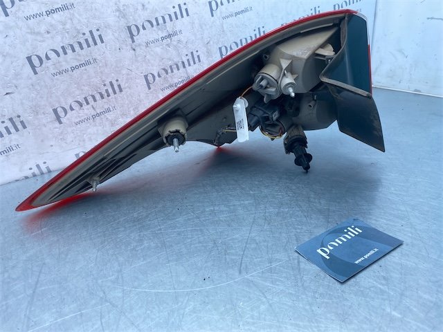Pomili Fanaleria Fanale posteriore destro Ford Focus CB8 parte esterna