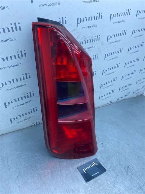 Pomili Fanaleria Fanale post. SX LANCIA MUSA (TG) (07/04>06/08<)
