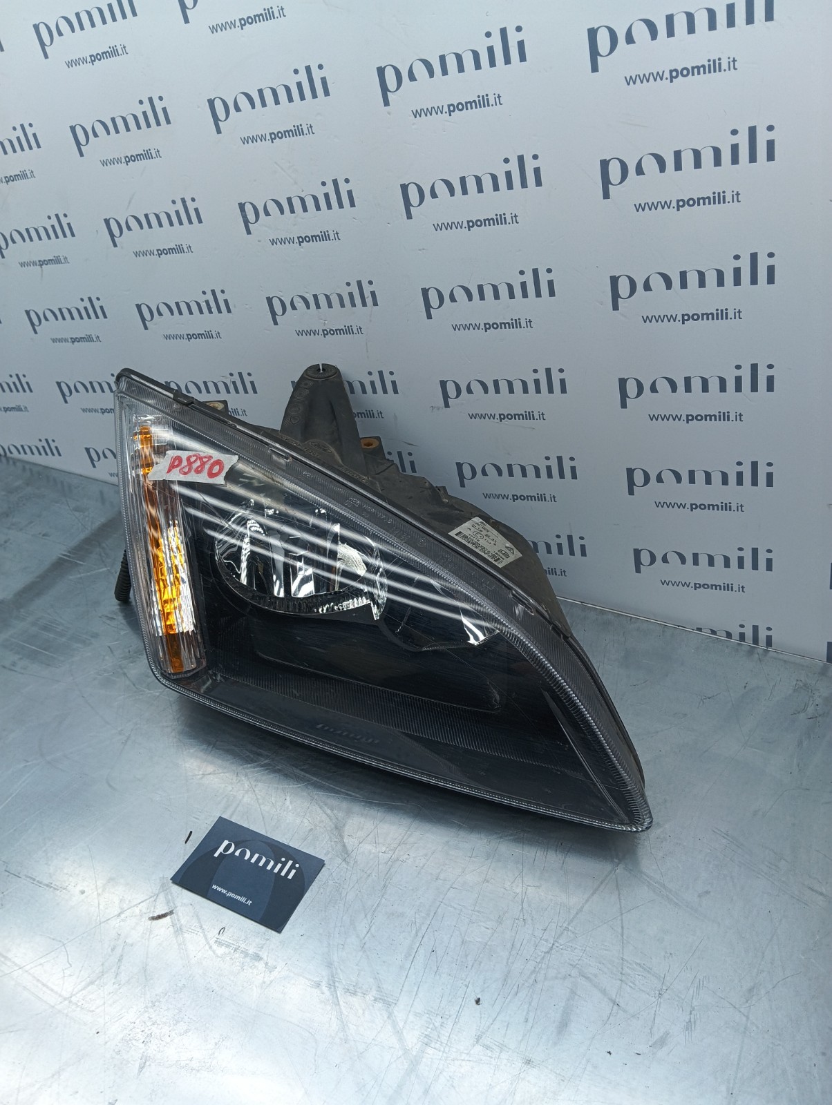Pomili Fanaleria Faro anteriore destro Ford Focus 4M51-13W029-JE usato