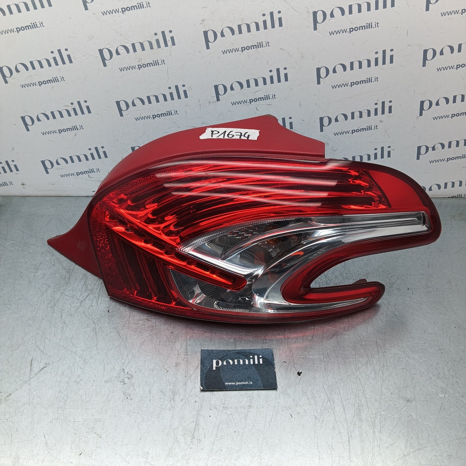 Pomili Fanaleria Peugeot 208 fanale posteriore destro usato 9672628380-03