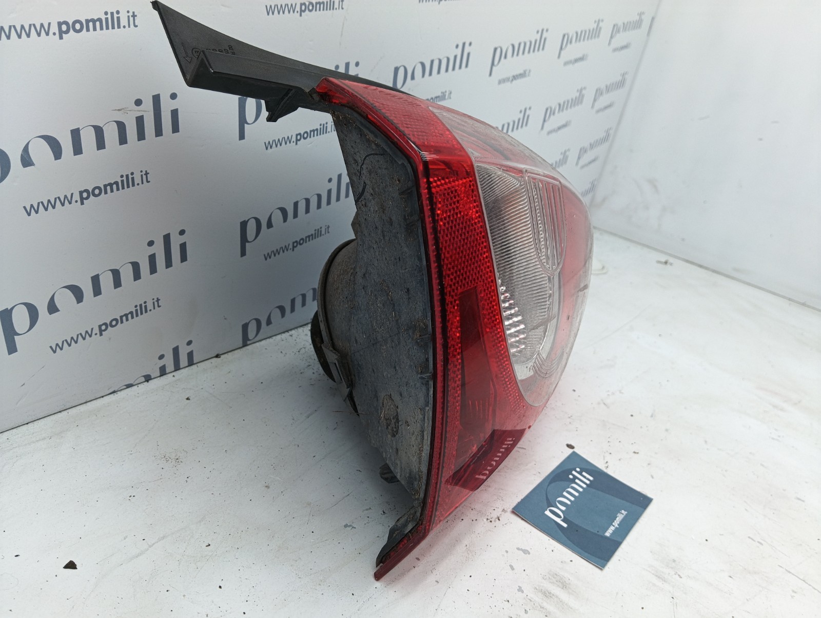 Pomili Fanaleria 18109601 fanale posteriore sinistro Renault Twingo II usato