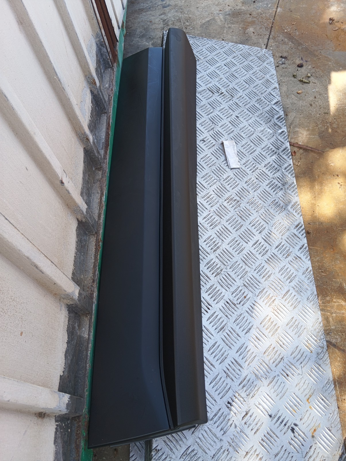 Pomili Lamierati esterni Ford Edge II modanatura portiera anteriore sinistra FT4B-R20307-DDW nuova