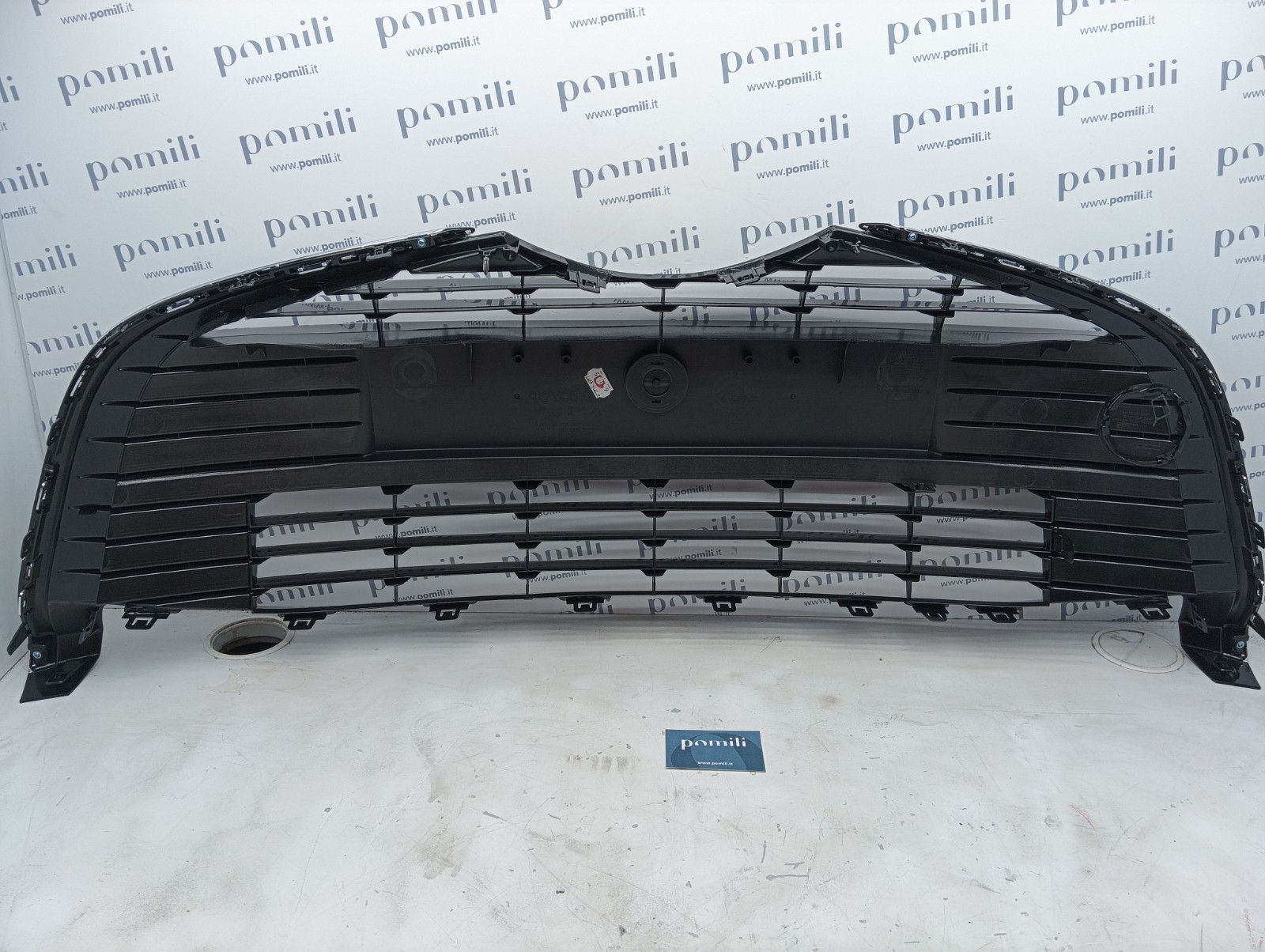 Pomili Paraurti anteriore griglia Toyota Yaris III 53102-0D030 nuova