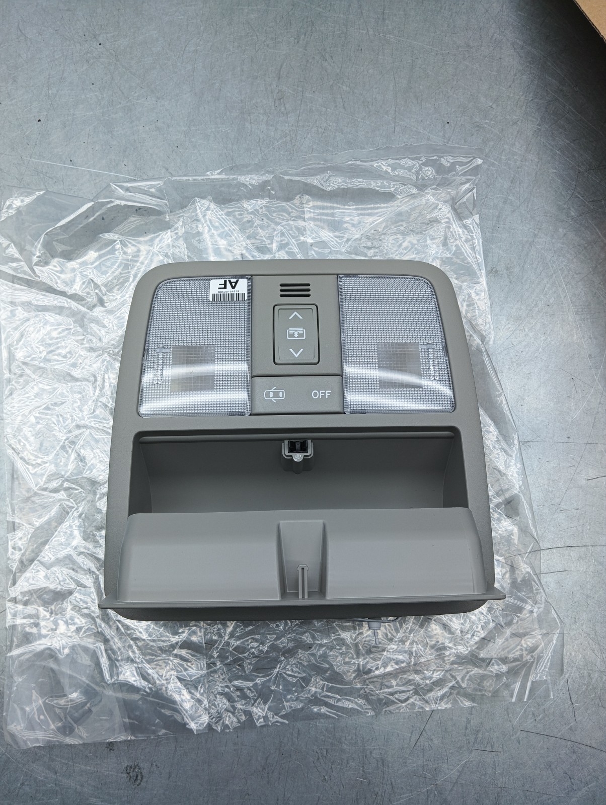 Pomili Fanaleria Plafoniera luce abitacolo Toyota Auris Corolla 81260-02500-B0 nuova