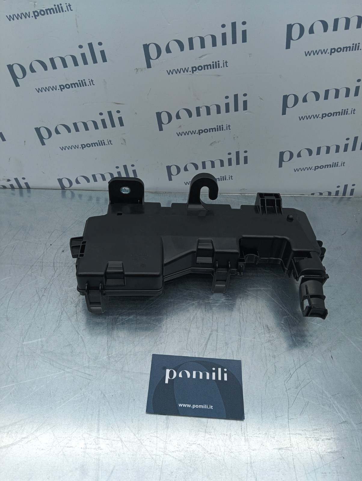 Pomili Motorini avviamento, alternatori, ECU e cavi Toyota Aygo II coperchio copri relè 82663-0H040 nuovo
