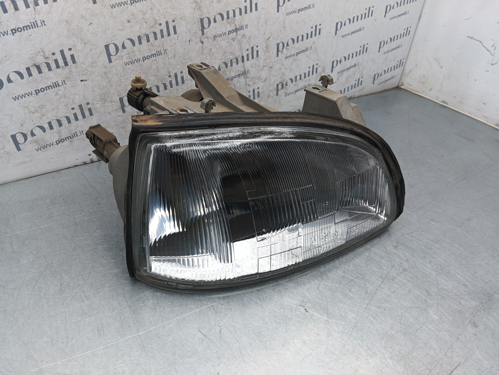 Pomili Fanaleria Faro anteriore destro Renault Clio I 551-1123R usato