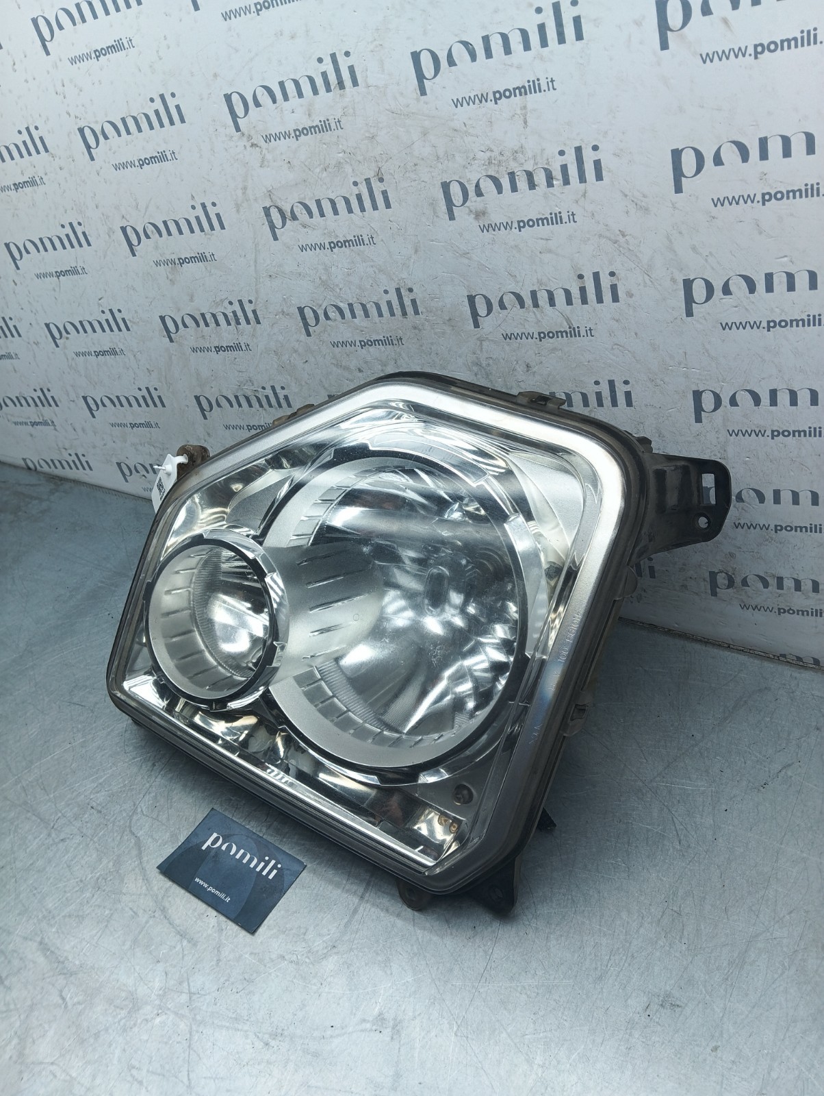 Pomili Fanaleria Jeep Cherokee KK Faro anteriore sinistro usato