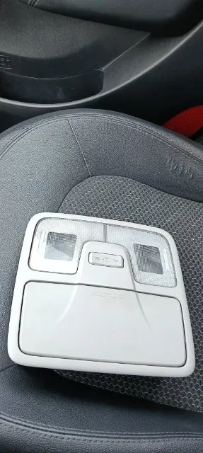 Pomili Fanaleria Luce cortesia anteriore tetto Hyundai ix35 ricambio