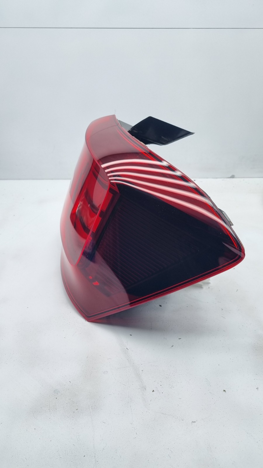 Pomili Altro auto Volkswagen Polo 6ª serie (2G)(2017+) fanale posteriore usato