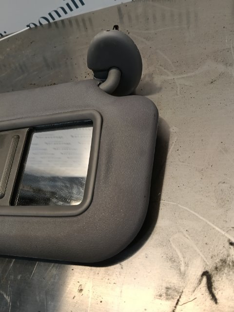 Pomili Rivestimenti interni e parti interne Toyota Yaris 11/05-02/12 aletta parasole destra