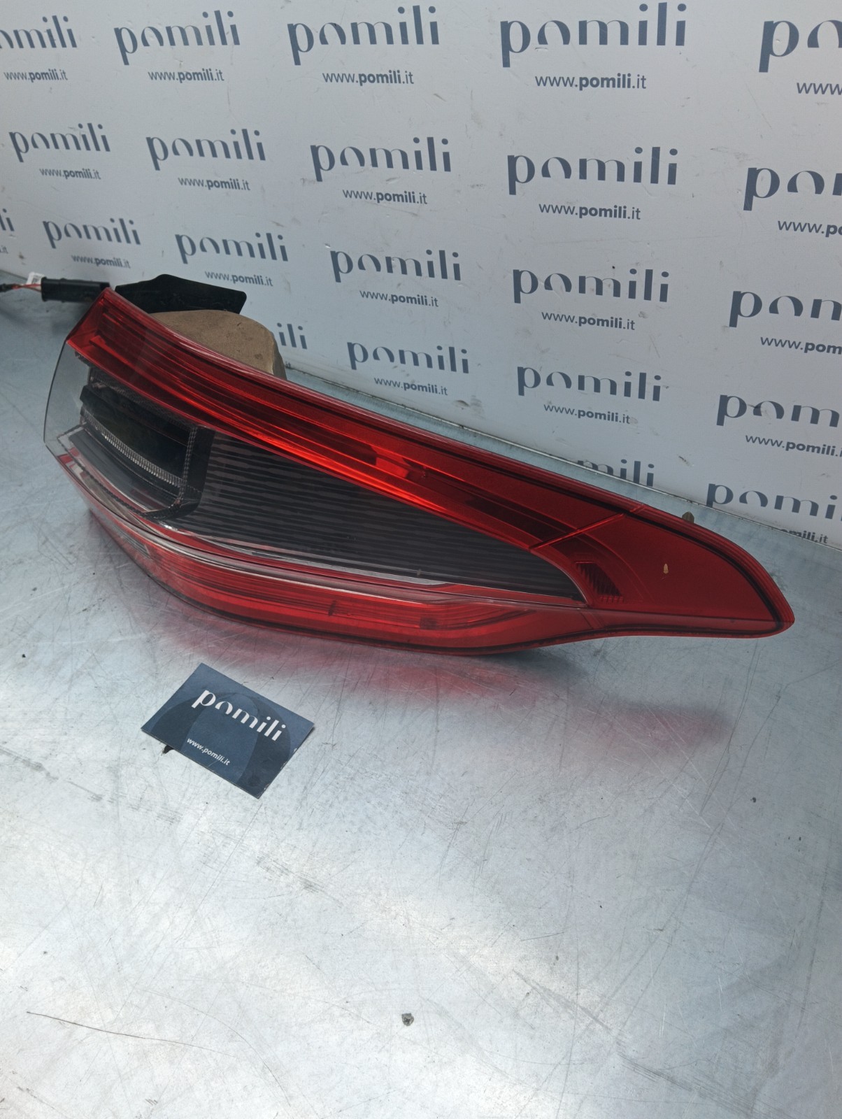 Pomili Fanaleria Ford S-Max 173187-02 fanale posteriore destro usato
