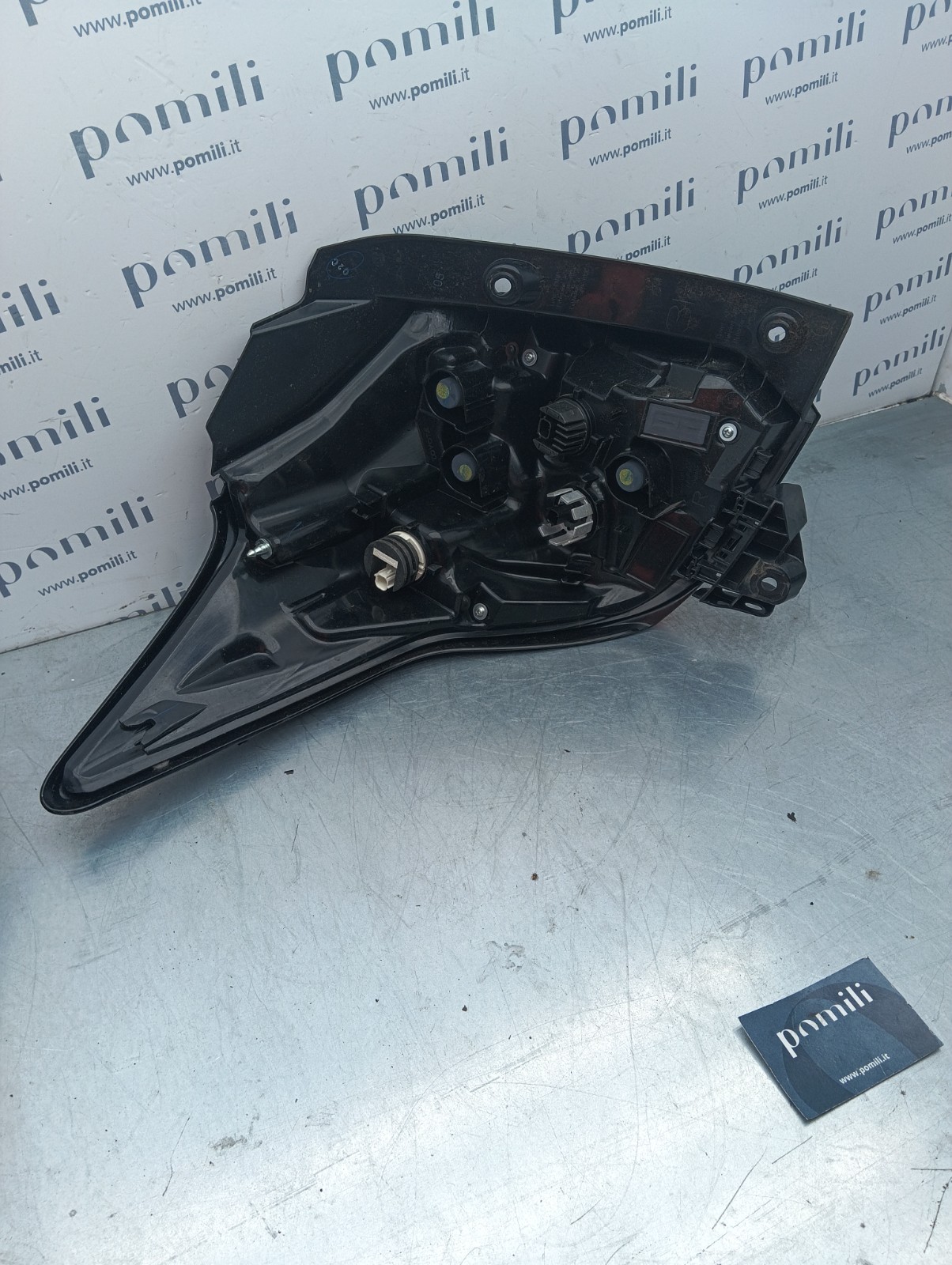 Pomili Fanaleria Toyota Yaris 81551K0040 fanale posteriore destro usato