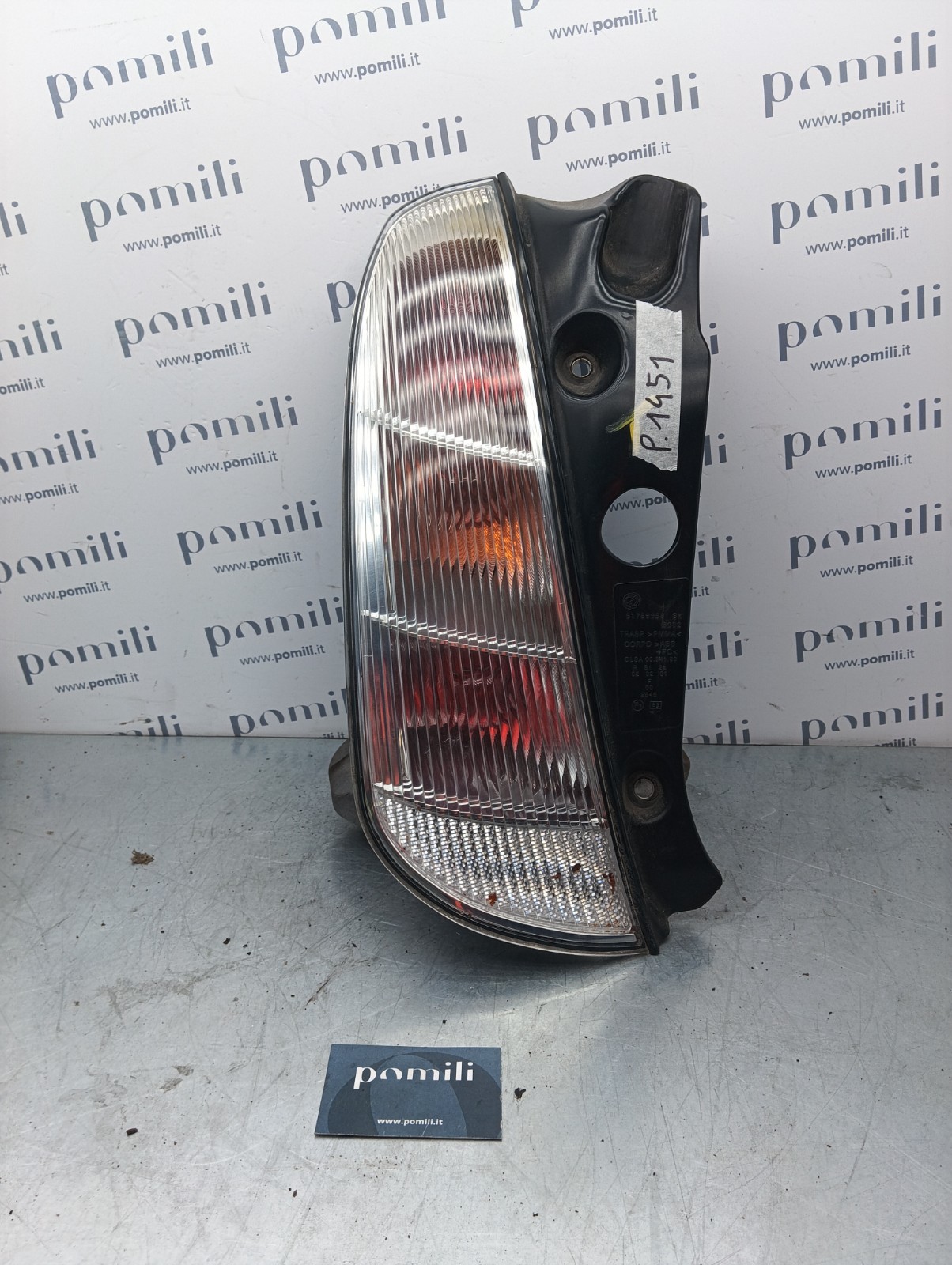 Pomili Fanaleria Y 1° serie fanale posteriore destro 51753384 usato