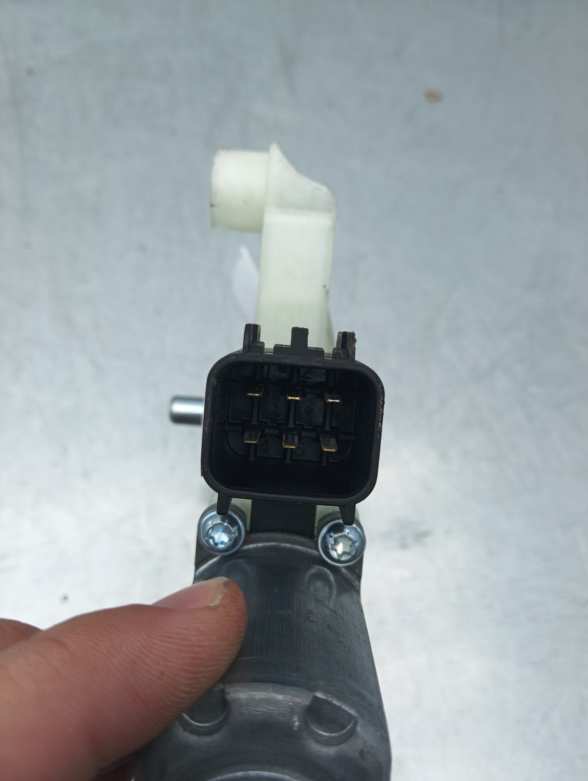 Pomili Rivestimenti interni e parti interne Motorino alzacristalli Ford Fiesta anteriore sinistro A75654-111 usato