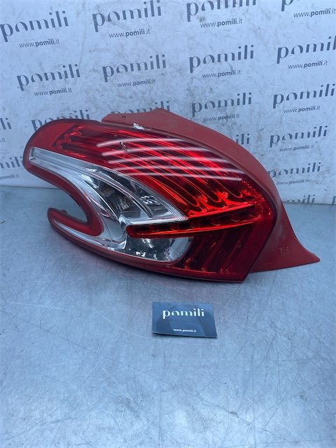 Pomili Fanaleria PEUGEOT 208 fanale posteriore sinistro