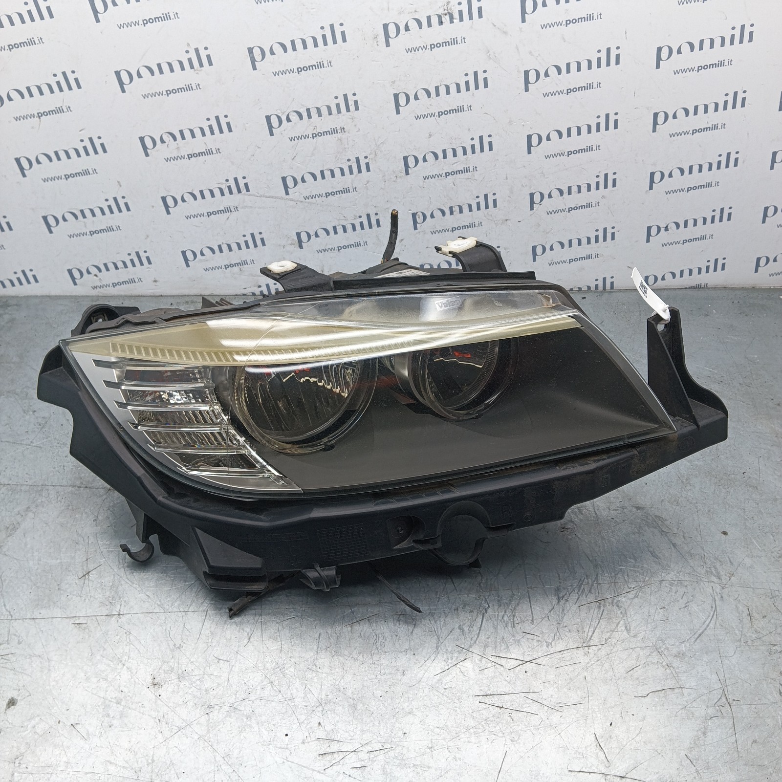 Pomili Fanaleria BMW S3 (E90/E91) faro anteriore destro usato