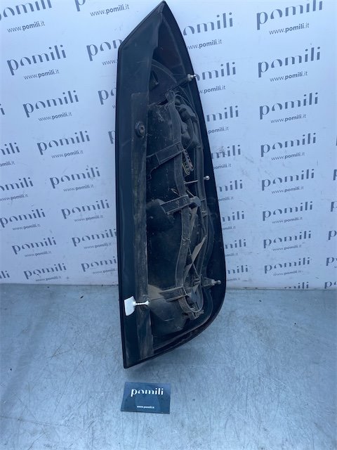 Pomili Fanaleria Smart Forfour W454 fanale posteriore S001